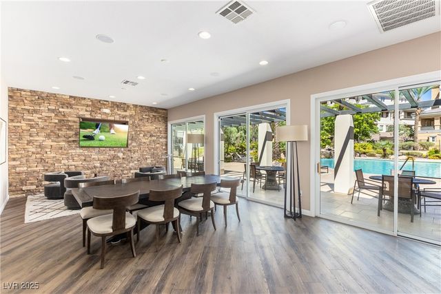 9205 Tesoras Drive 401, Las Vegas, NV 89144