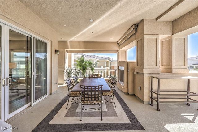 9205 Tesoras Drive 401, Las Vegas, NV 89144