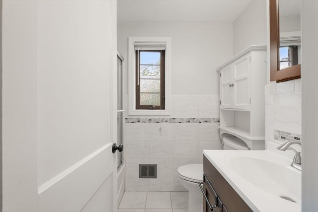 264 Lexington 264, Watertown, MA 02472
