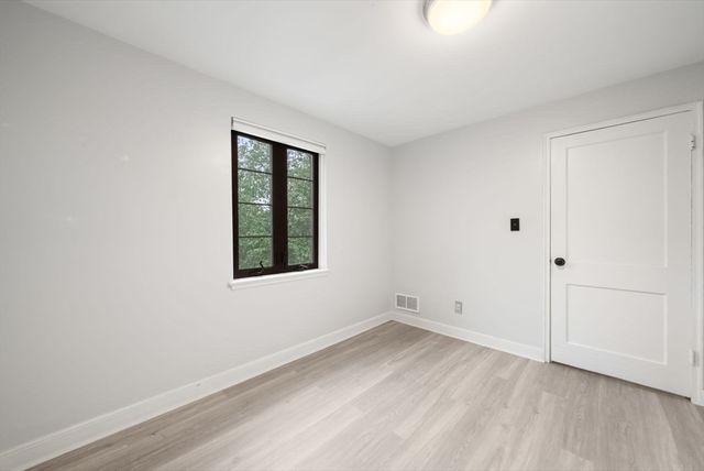 264 Lexington 264, Watertown, MA 02472