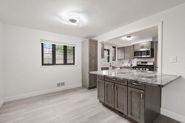 264 Lexington 264, Watertown, MA 02472