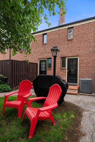 264 Lexington 264, Watertown, MA 02472
