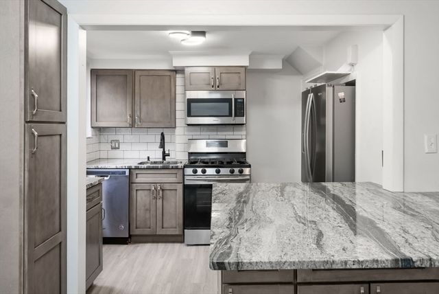 264 Lexington 264, Watertown, MA 02472