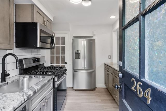264 Lexington 264, Watertown, MA 02472