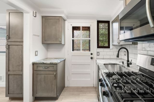 264 Lexington 264, Watertown, MA 02472