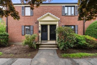 264 Lexington 264, Watertown, MA 02472