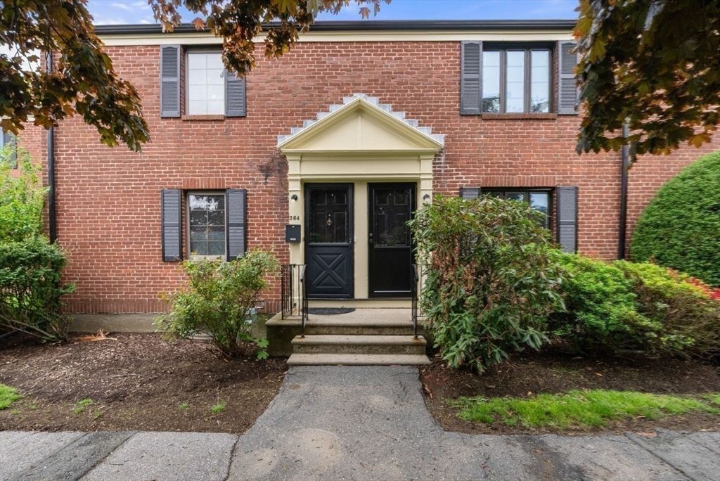 264 Lexington 264, Watertown, MA 02472