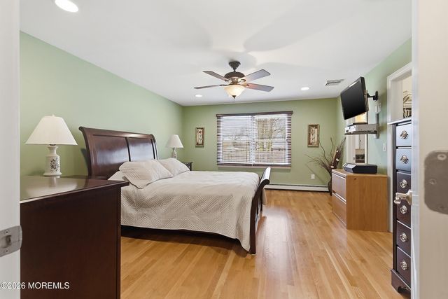 910 Neville Street, Toms River, NJ 08753