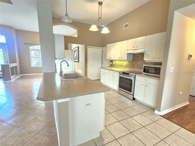 79 BROWNSTONE LANE, Palm Coast, FL 32137