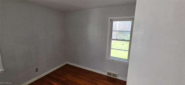 12304 Tonsing Drive, Garfield Heights, OH 44125