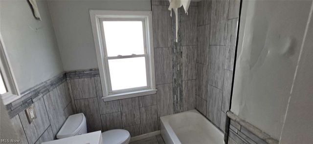 12304 Tonsing Drive, Garfield Heights, OH 44125
