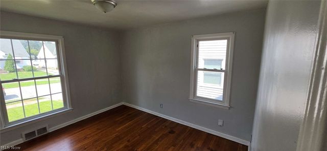 12304 Tonsing Drive, Garfield Heights, OH 44125