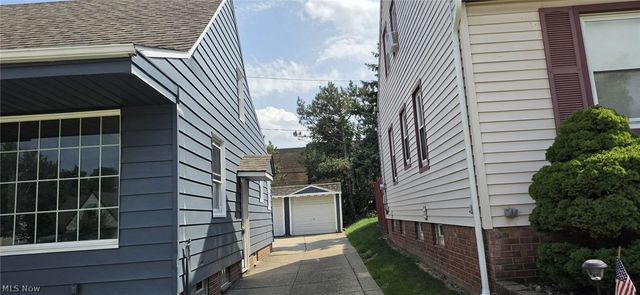 12304 Tonsing Drive, Garfield Heights, OH 44125
