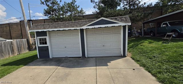 12304 Tonsing Drive, Garfield Heights, OH 44125