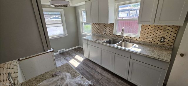 12304 Tonsing Drive, Garfield Heights, OH 44125