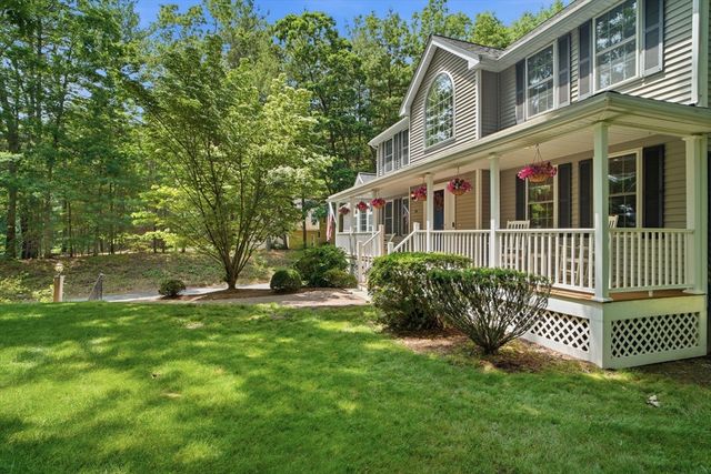 20 Emerald St, Tyngsborough, MA 01879