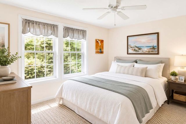 20 Emerald St, Tyngsborough, MA 01879