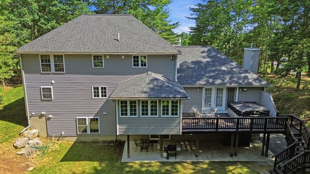 20 Emerald St, Tyngsborough, MA 01879