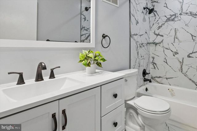 6129 SPRUCE ST, Philadelphia, PA 19139