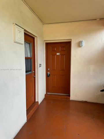 4771 NW 10th Ct 118, Plantation, FL 33313