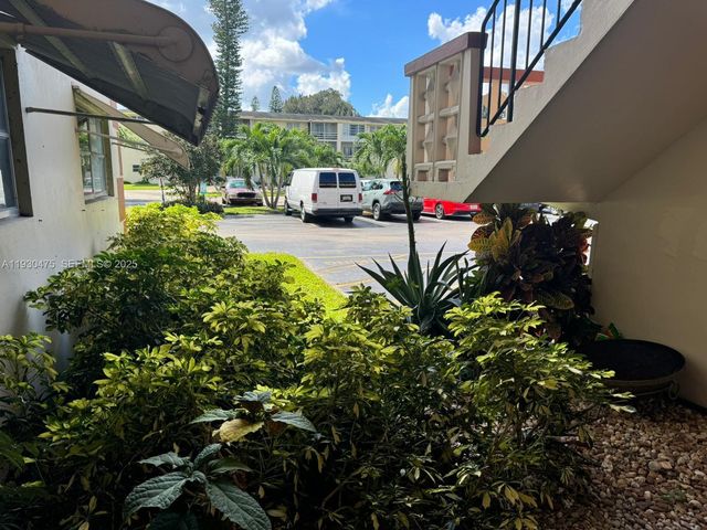 4771 NW 10th Ct 118, Plantation, FL 33313