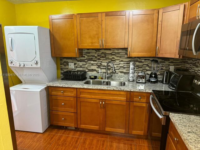 4771 NW 10th Ct 118, Plantation, FL 33313