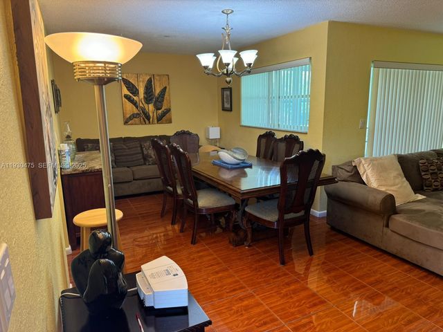 4771 NW 10th Ct 118, Plantation, FL 33313