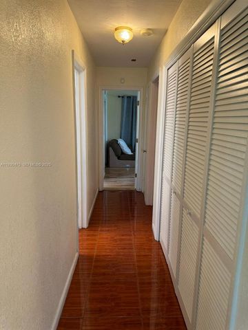 4771 NW 10th Ct 118, Plantation, FL 33313