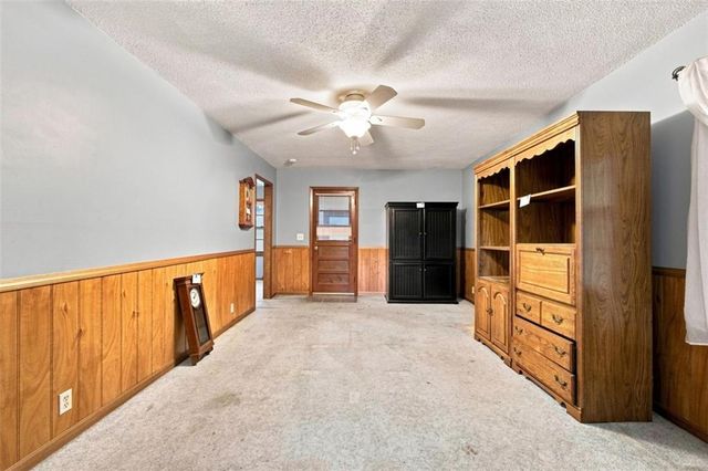 207 Augustus Drive, Excelsior Springs, MO 64024