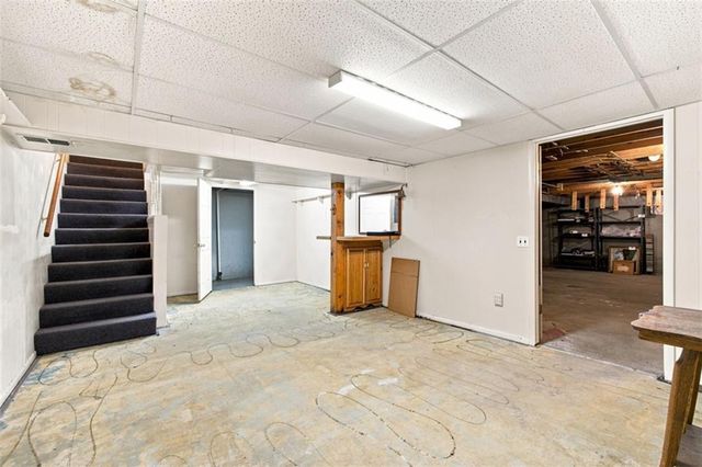 207 Augustus Drive, Excelsior Springs, MO 64024