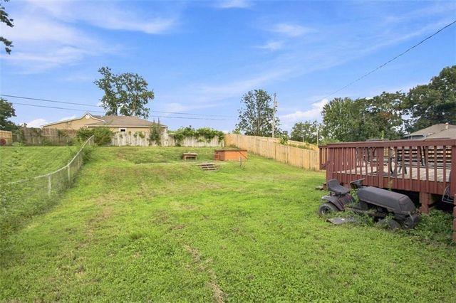 207 Augustus Drive, Excelsior Springs, MO 64024