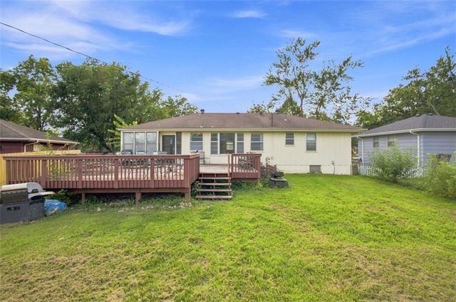 207 Augustus Drive, Excelsior Springs, MO 64024