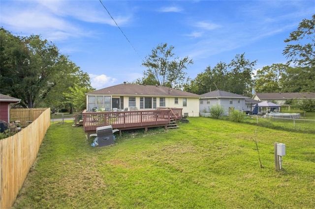 207 Augustus Drive, Excelsior Springs, MO 64024