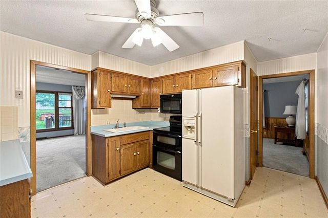 207 Augustus Drive, Excelsior Springs, MO 64024