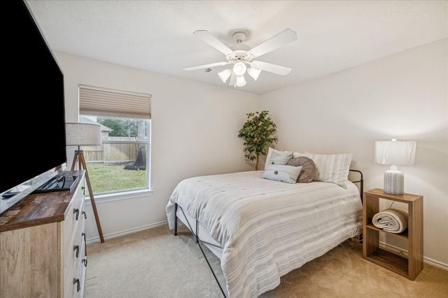 122 S Abram Circle, Spring, TX 77382