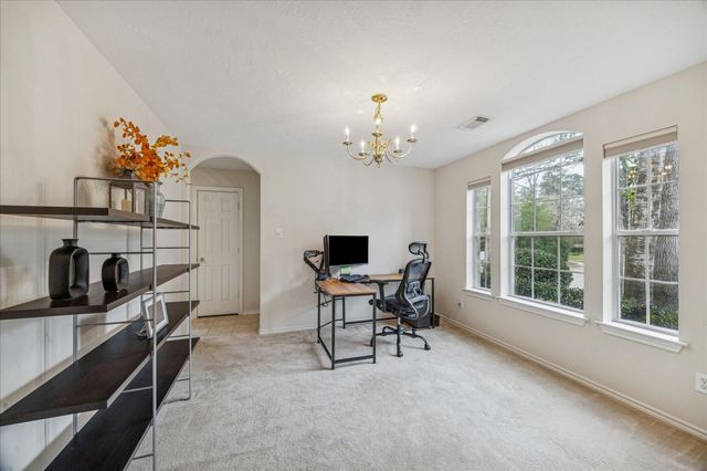 122 S Abram Circle, Spring, TX 77382