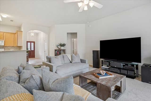 122 S Abram Circle, Spring, TX 77382