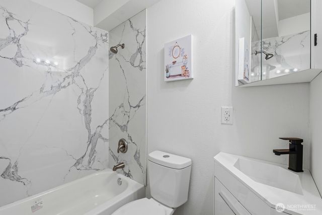 1551 N Callow Avenue, Bremerton, WA 98312