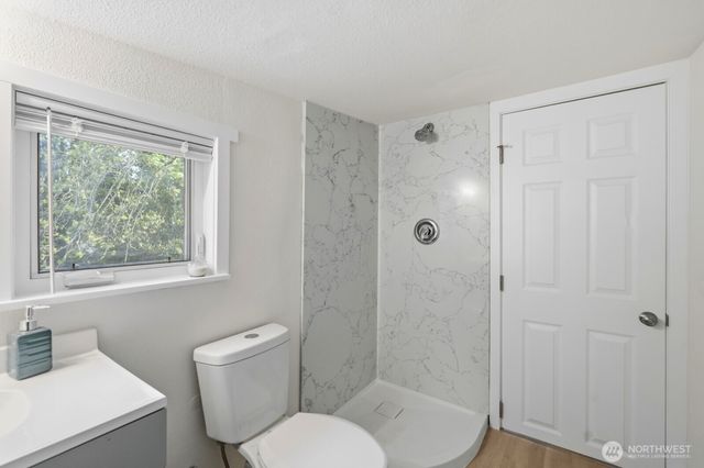 1551 N Callow Avenue, Bremerton, WA 98312