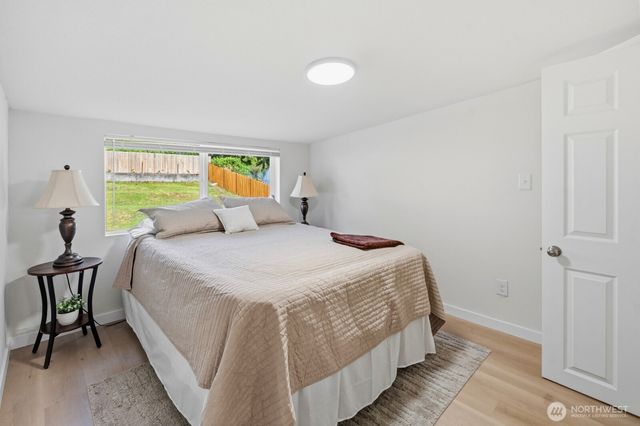 1551 N Callow Avenue, Bremerton, WA 98312