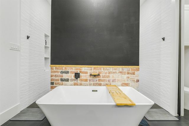 13142 Royal Hill Court, Montgomery, TX 77316