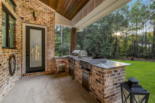 13142 Royal Hill Court, Montgomery, TX 77316