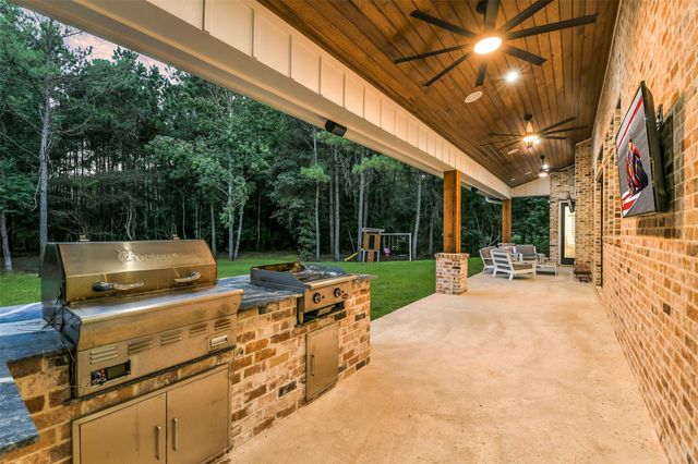 13142 Royal Hill Court, Montgomery, TX 77316