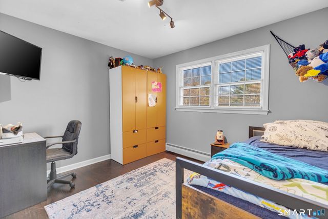 351 Glendale Drive, Bristol, CT 06010