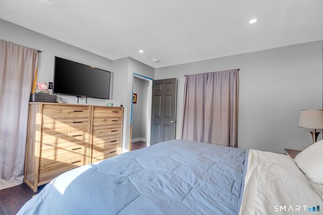 351 Glendale Drive, Bristol, CT 06010