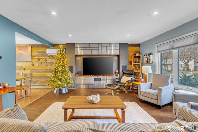 351 Glendale Drive, Bristol, CT 06010