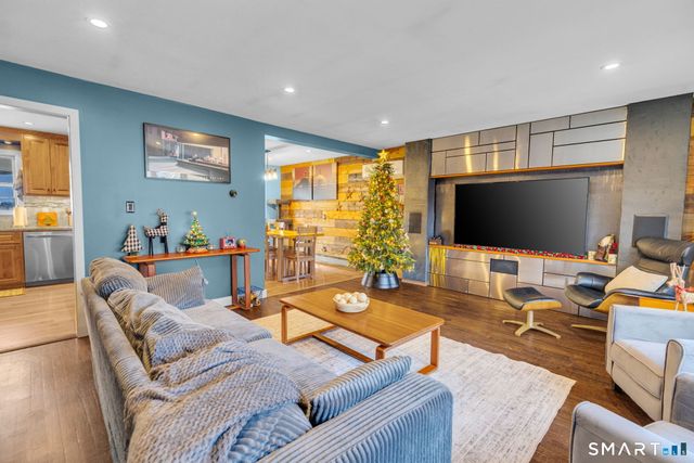 351 Glendale Drive, Bristol, CT 06010