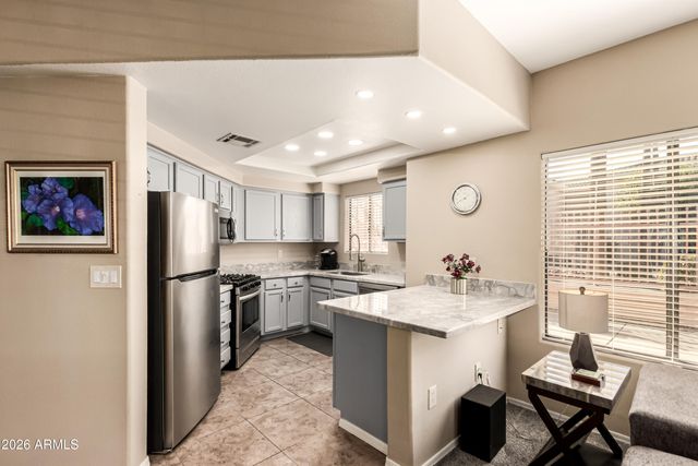 10030 W INDIAN SCHOOL Road 101, Phoenix, AZ 85037