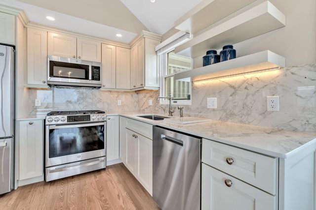 596 Shore Road UNIT 2, Truro, MA 02666