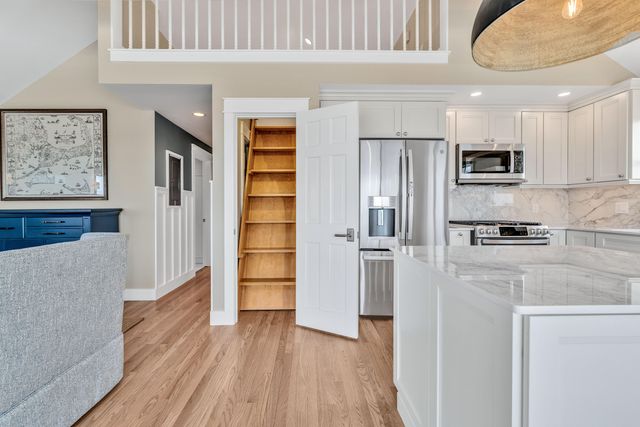 596 Shore Road UNIT 2, Truro, MA 02666